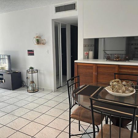 Marbella Apartments Сан-Хуан Экстерьер фото