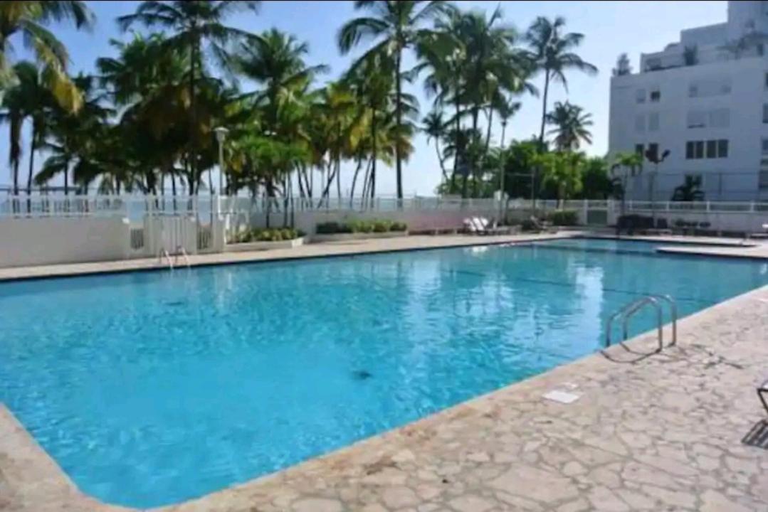 Marbella Apartments Сан-Хуан Экстерьер фото