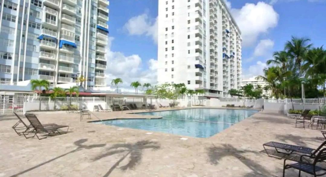 Marbella Apartments Сан-Хуан Экстерьер фото