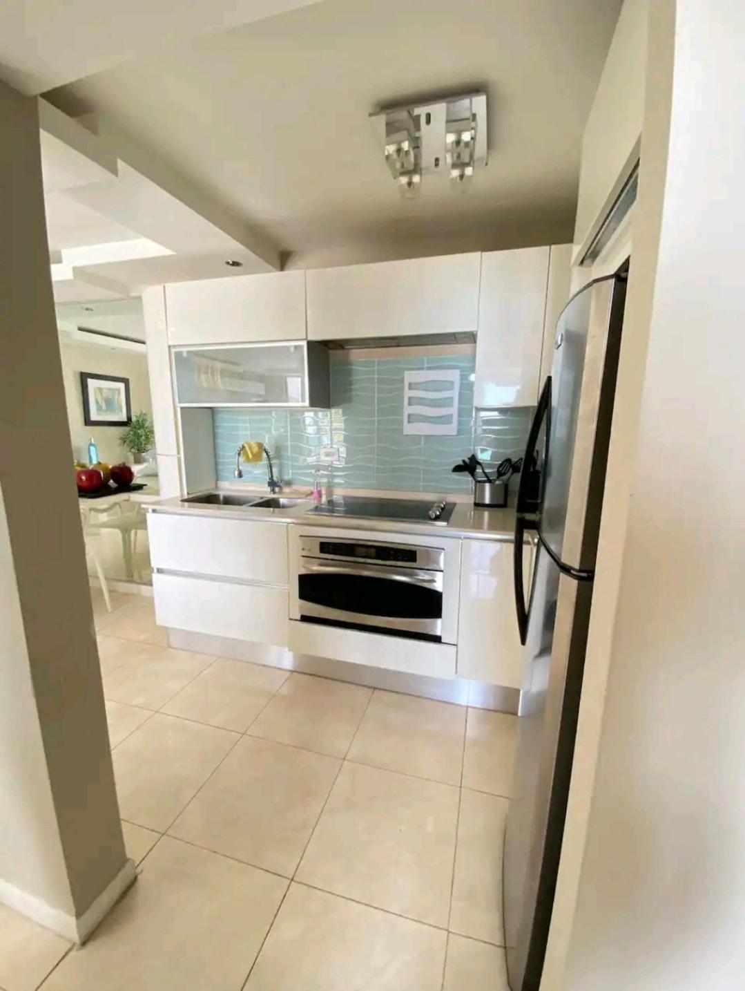 Marbella Apartments Сан-Хуан Экстерьер фото