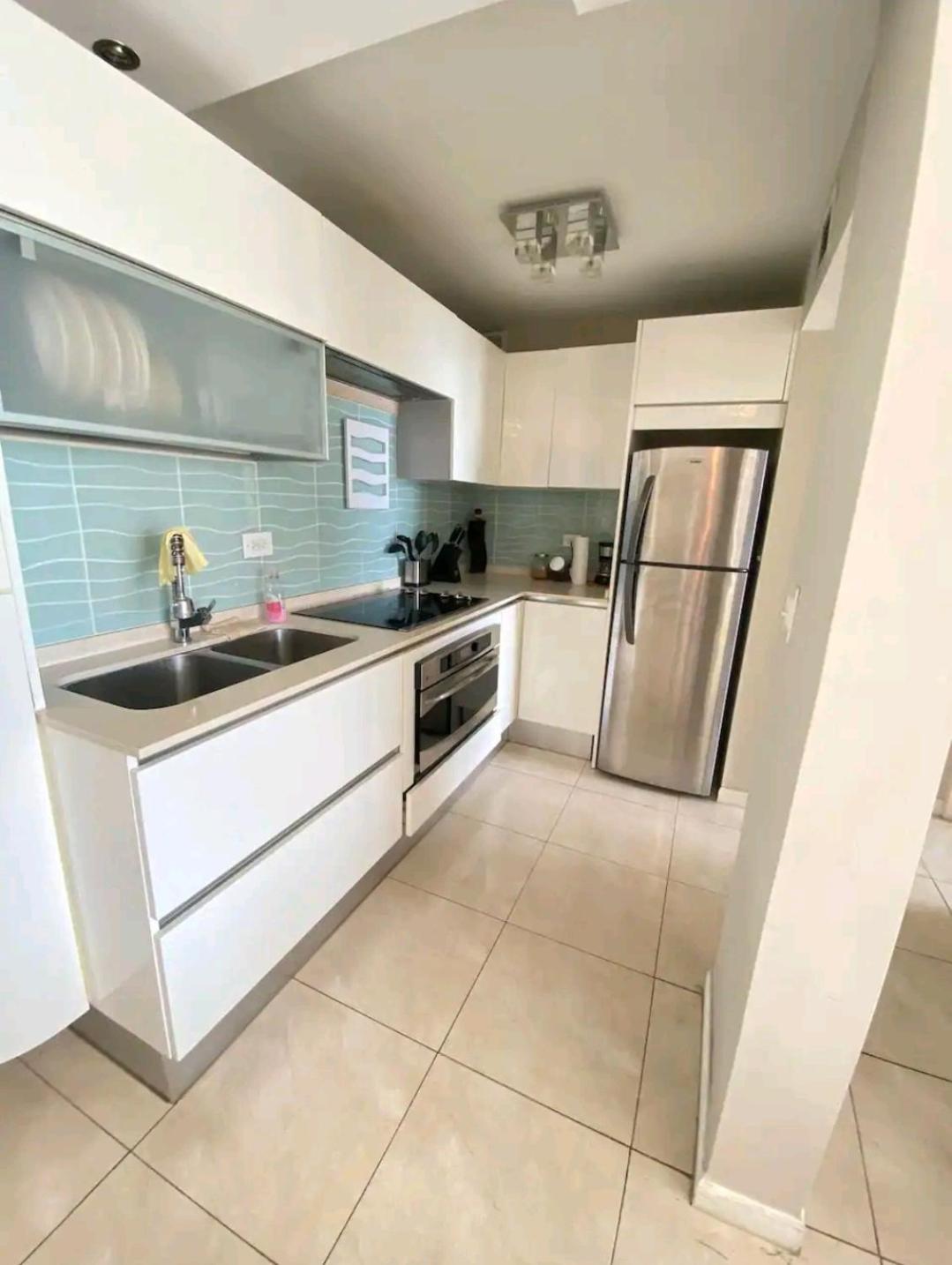 Marbella Apartments Сан-Хуан Экстерьер фото